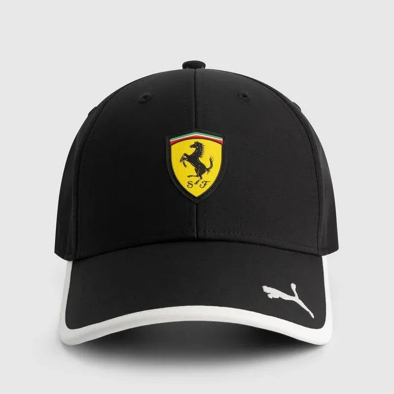 Gorra Ferrari Classic color Negro