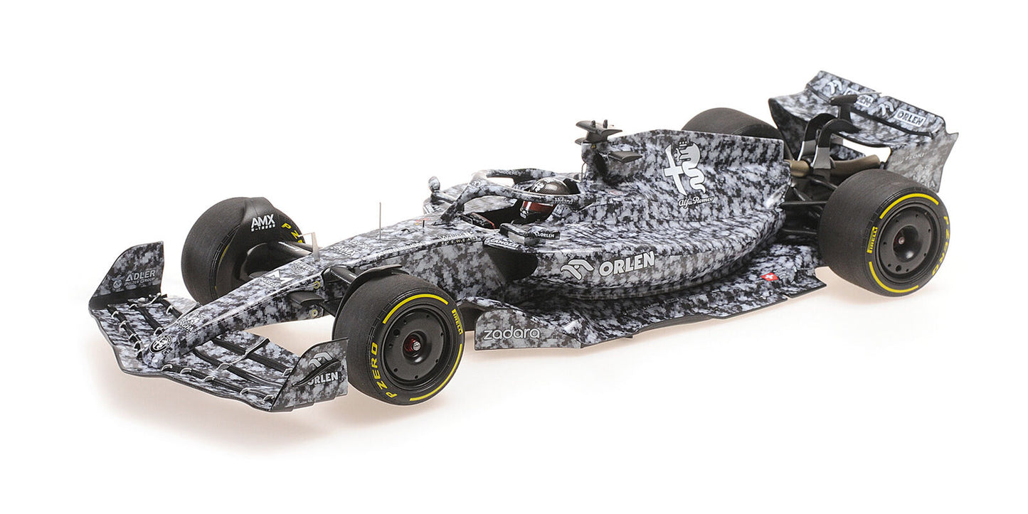 Minichamps Alfa Romeo C42 Zhou Guanyu Test Barcelona 2022