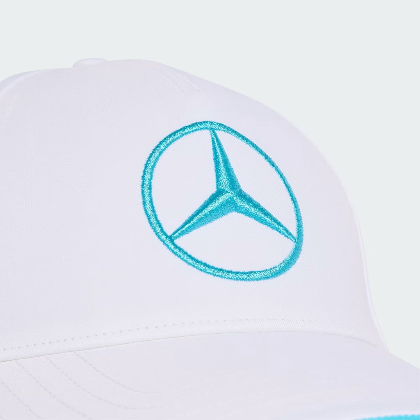 Gorra Mercedes Amg Petronas G Russell 63 Blanca 2026
