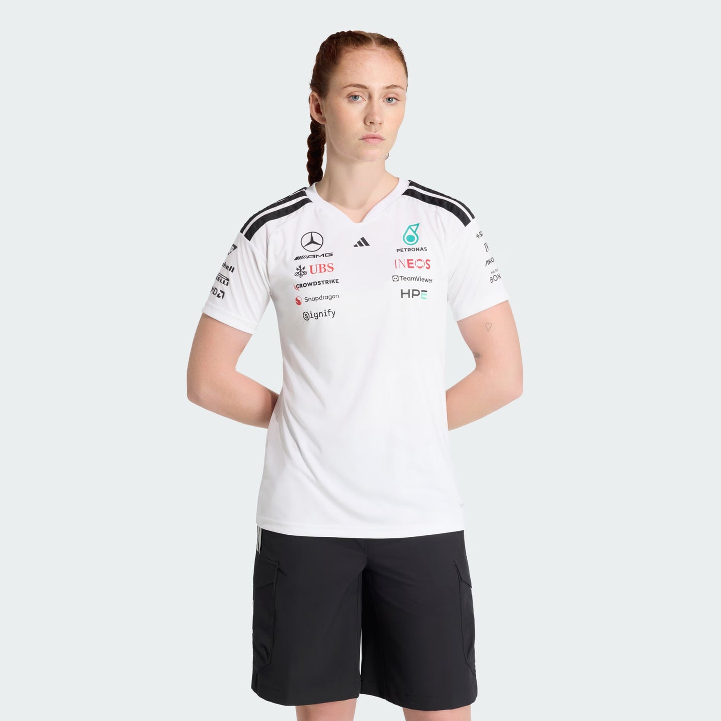 Playera Oficial para Dama Mercedes AMG Petronas Color Blanco 2026