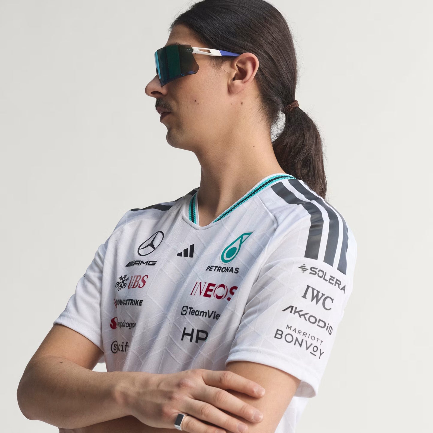 Playera Authentic Mercedes AMG Petronas Driver Blanco