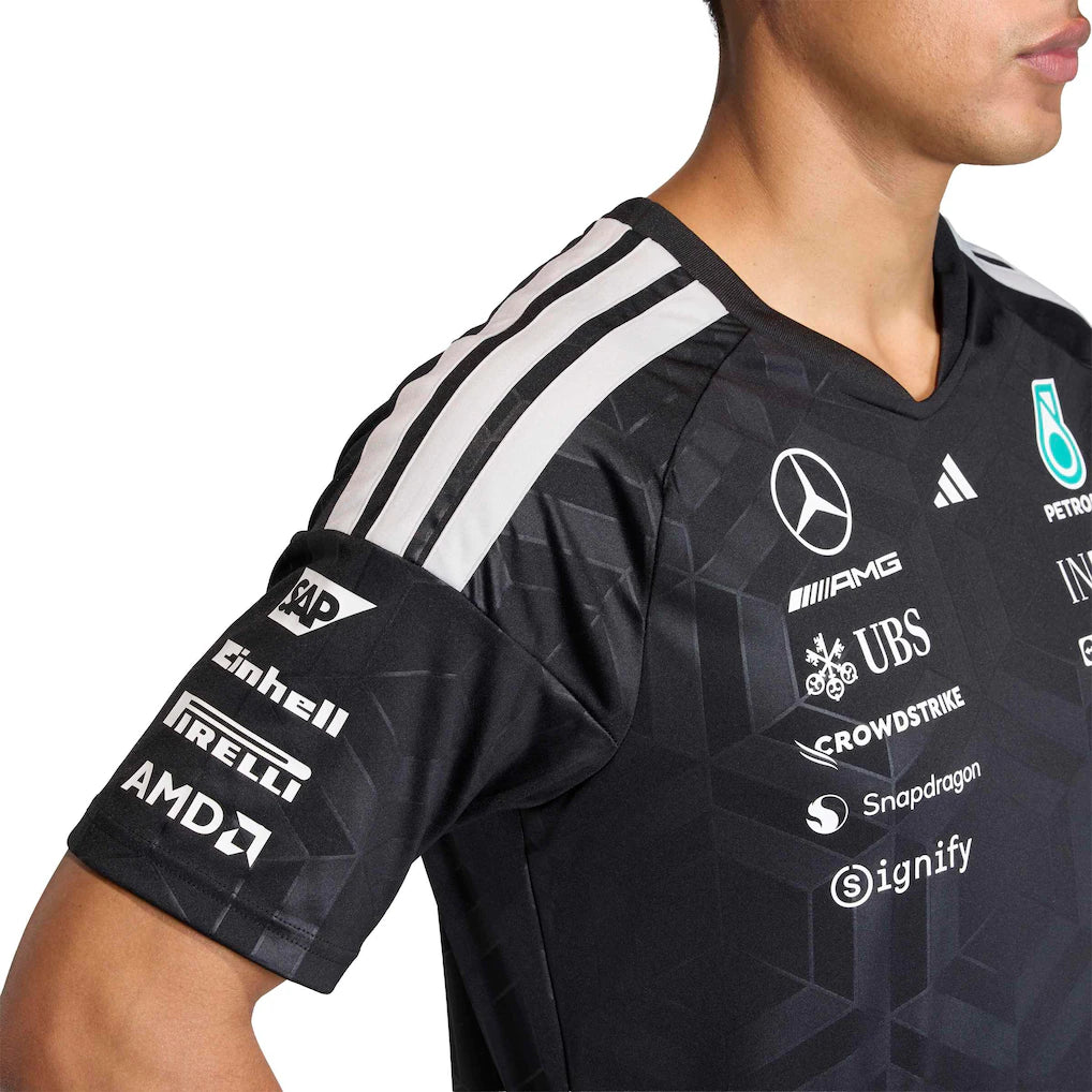 Playera Oficial Mercedes AMG Petronas Color Negro 2026