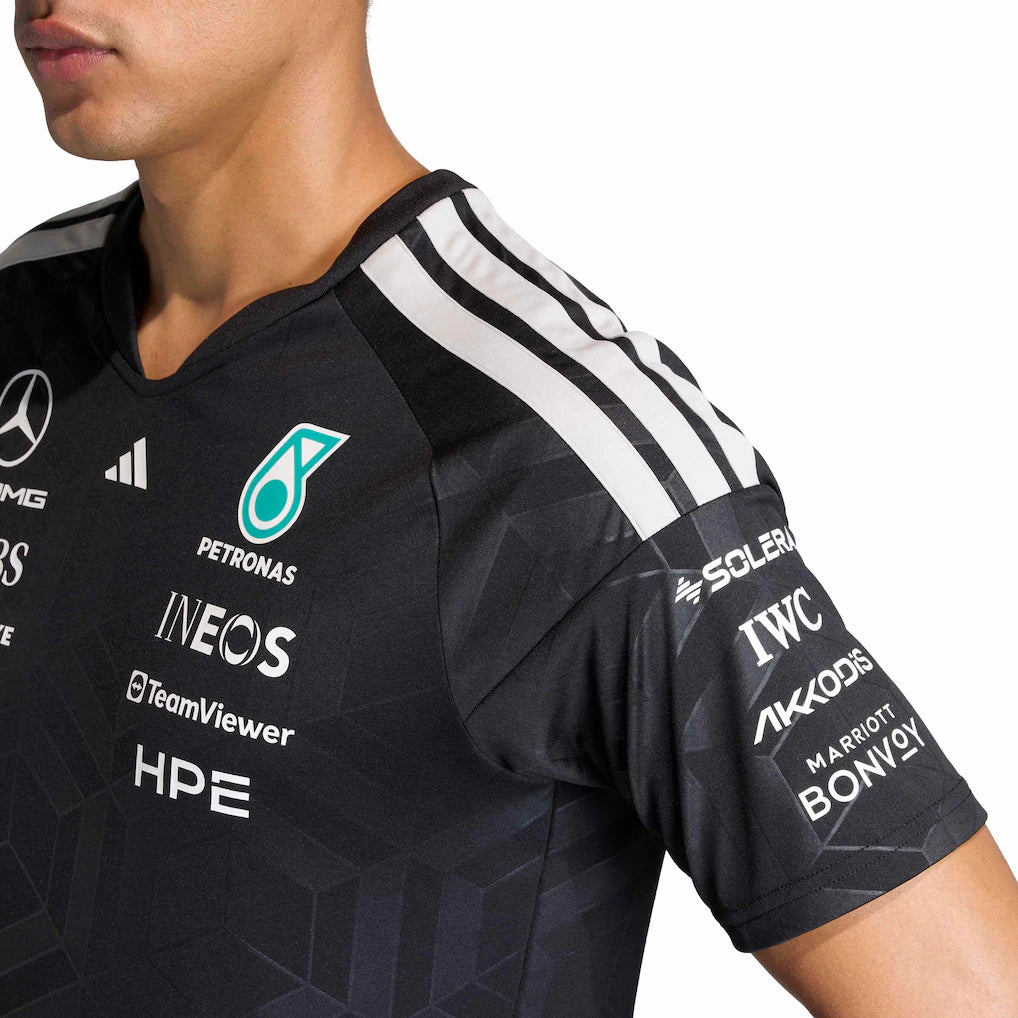 Playera Oficial Mercedes AMG Petronas Color Negro 2026