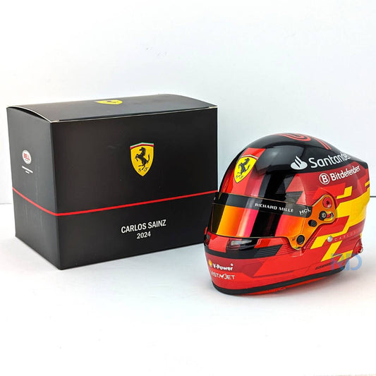 Mini Helmet Carlos Sainz Temp 2024 Escala 1/2