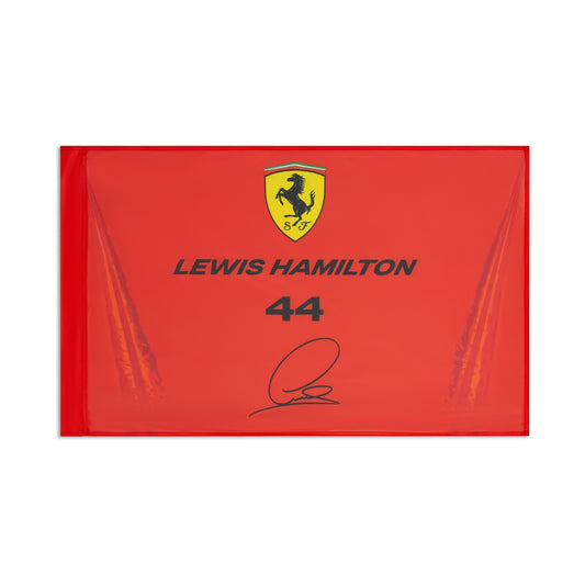 Bandera Ferrari Lewis Hamilton 2026